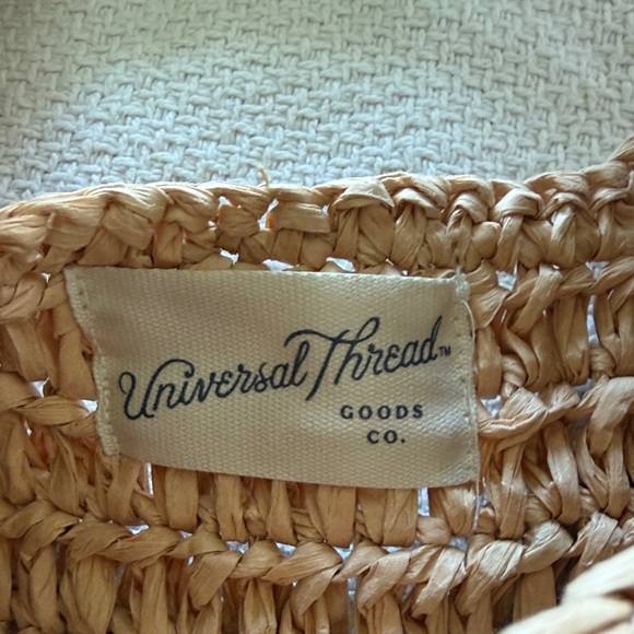 Universal Thread Woven Raffia Hobo in Tan - Picture 3 of 4